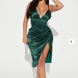Fashion Nova Hunter Green Ruched Bodycon Dress